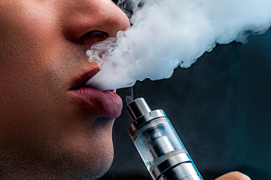 Scopri la sigaretta elettronica usa e getta Bang Blaze 60.000 tiri 4 in 1 ad alta capacità.